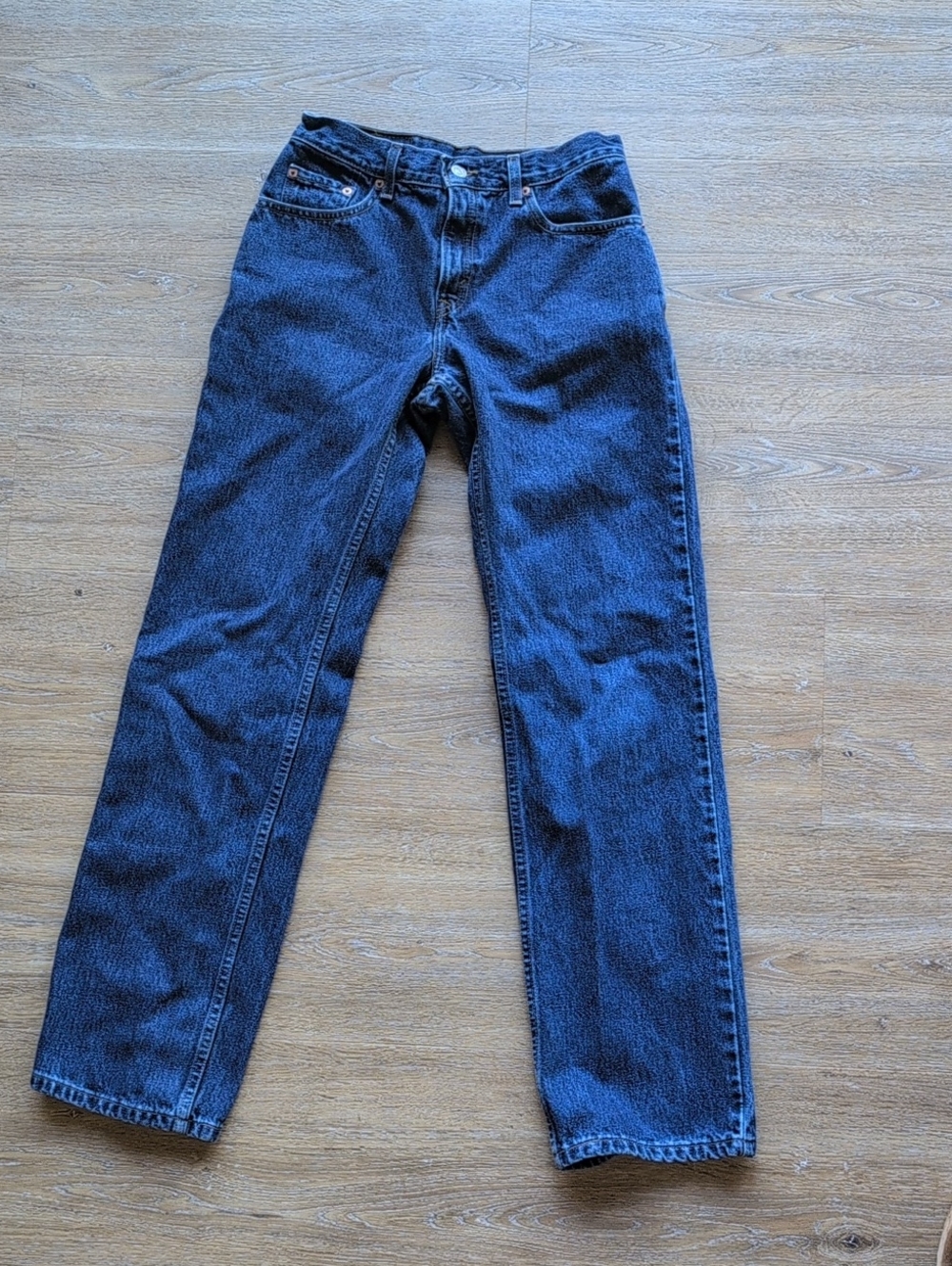 Levi's Vintage 555 Guy's Fit Low Rise Jeans in Dark Blue, Women's Junior Size 5